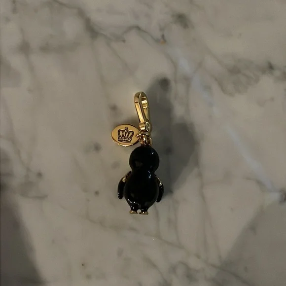 Faux Juicy Couture style penguin charming - Picture 4 of 5